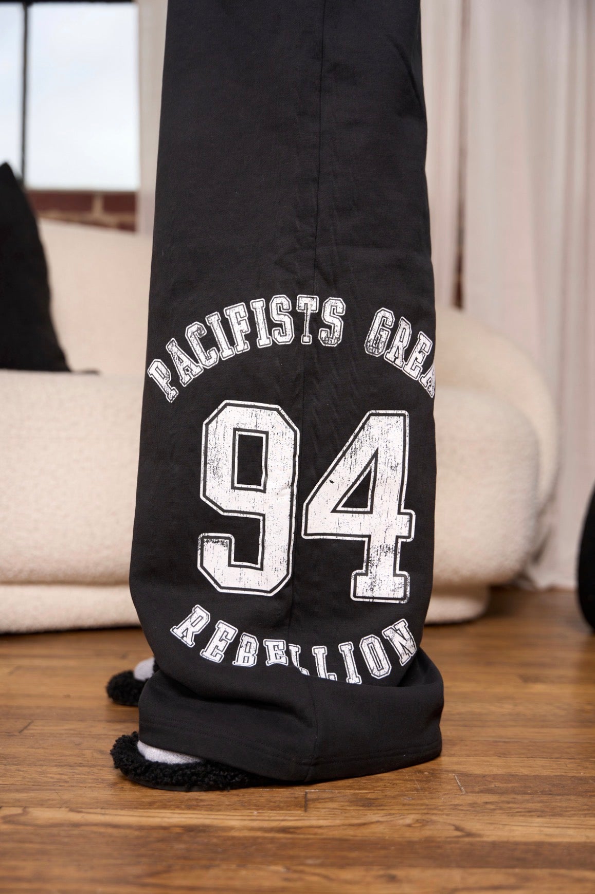 94 REBELLION SWEATS "OBSIDIAN"